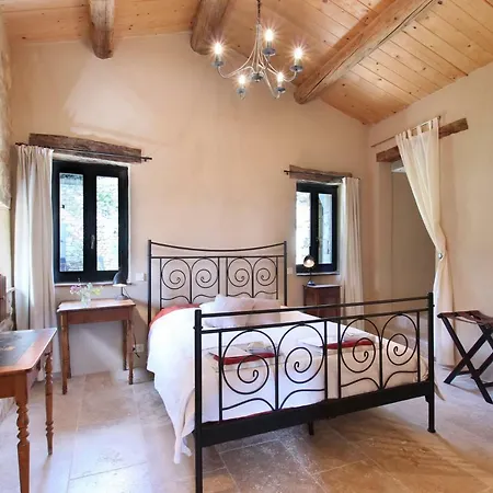 Gasthuis Les Ateliers De La Bastide-dʼEngras